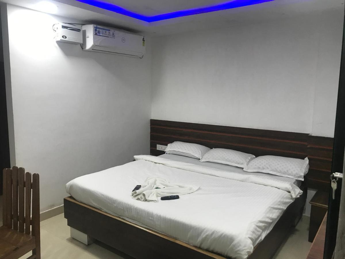 Krishnananda Dham Hotel Puri Exterior foto